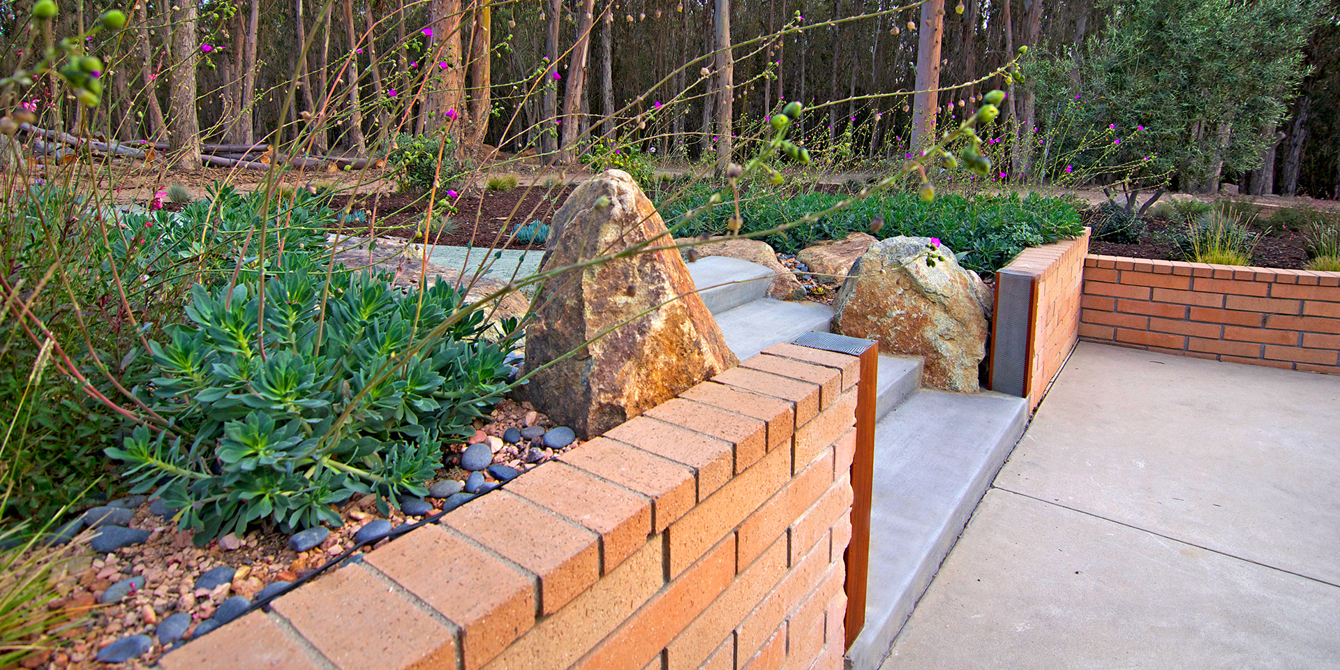 All Seasons Landscaping Hardscapes Retaining Walls